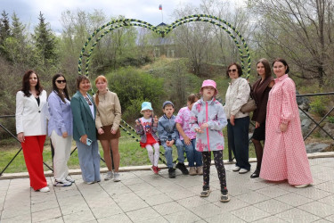 Маленькое путешествие в мир тропиков и цветущих роз